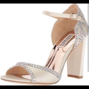Badgley Mischka Kelly Ivory Women’s shoes